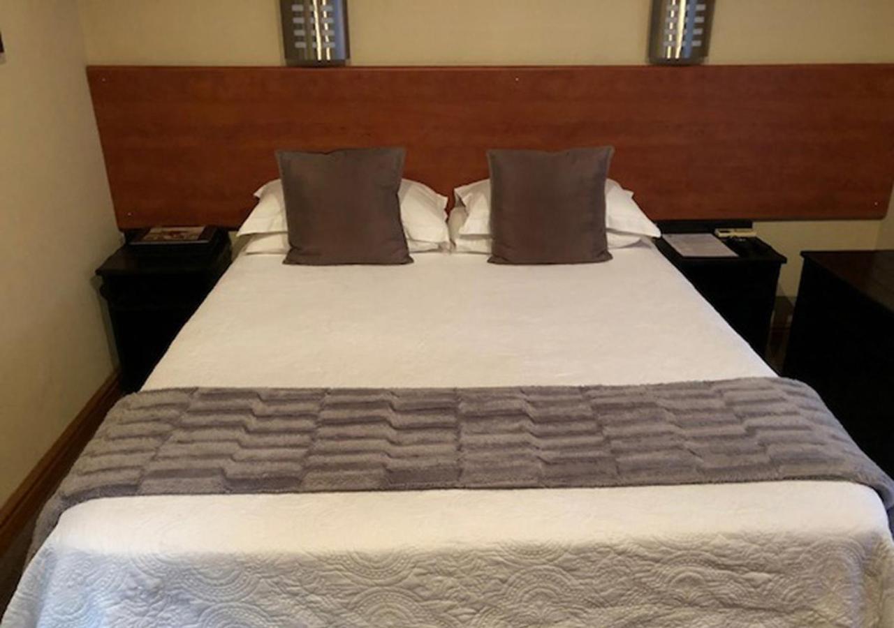 A La Martha'S Air-Port Guest House Port Elizabeth Bagian luar foto