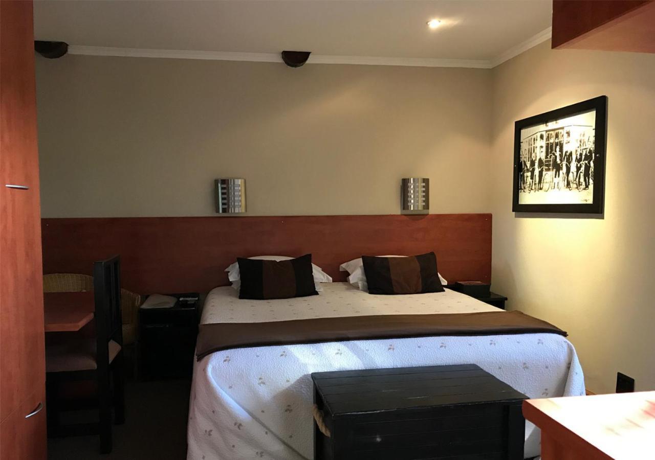 A La Martha'S Air-Port Guest House Port Elizabeth Bagian luar foto