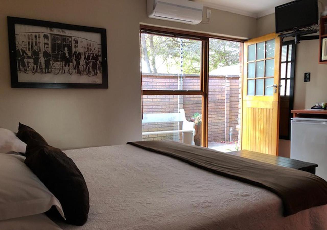 A La Martha'S Air-Port Guest House Port Elizabeth Bagian luar foto
