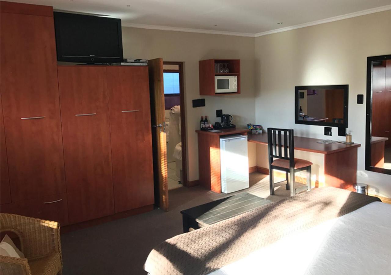A La Martha'S Air-Port Guest House Port Elizabeth Bagian luar foto