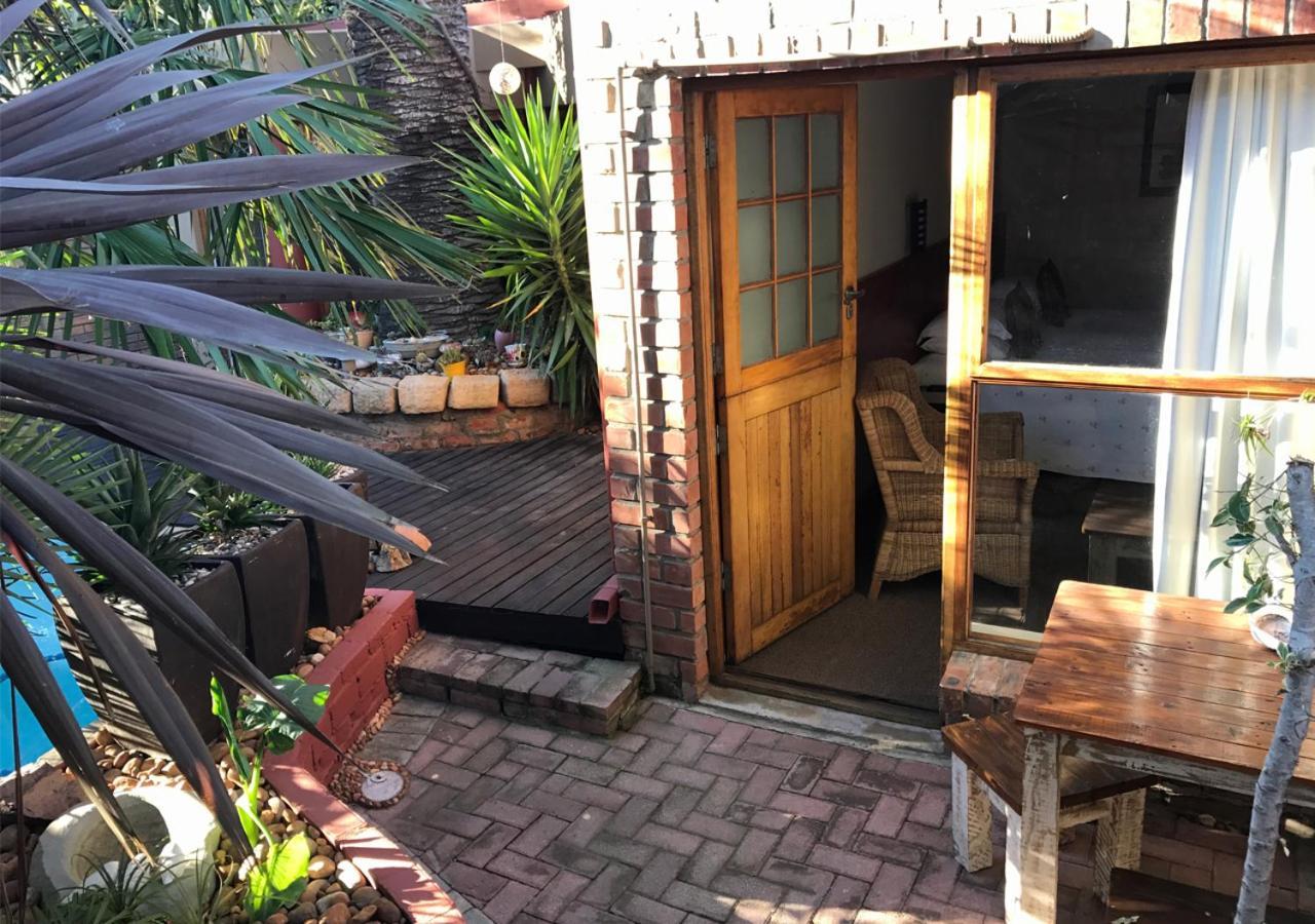 A La Martha'S Air-Port Guest House Port Elizabeth Bagian luar foto