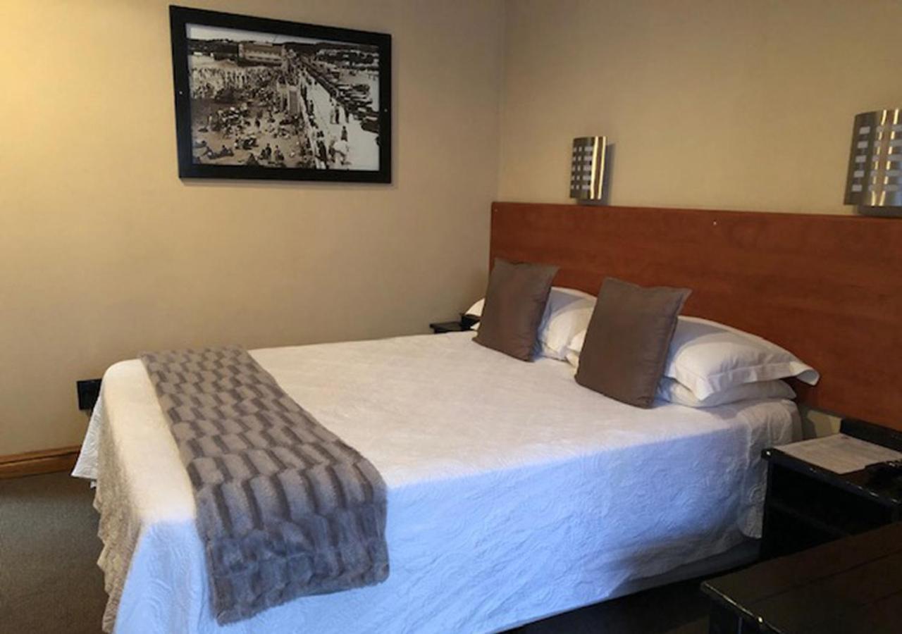 A La Martha'S Air-Port Guest House Port Elizabeth Bagian luar foto